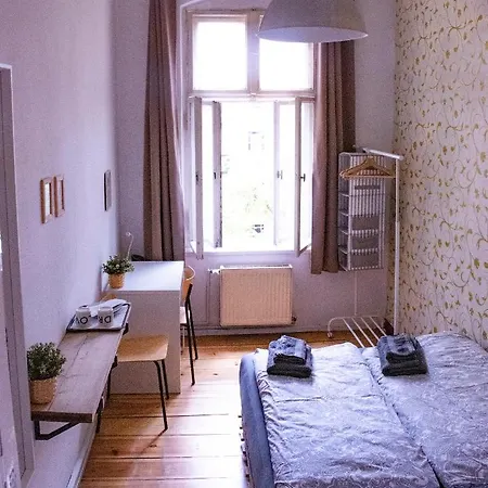 Artsy Room In Shared Flat - 5 Minutes From Schoenhauser Allee